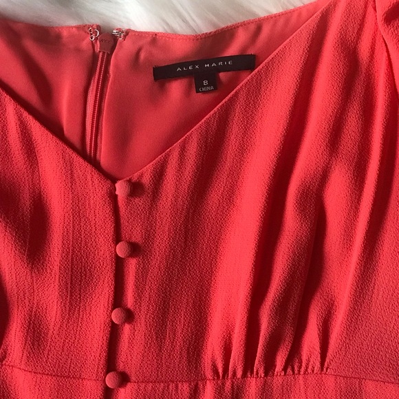 Dress - Picture 2 of 6